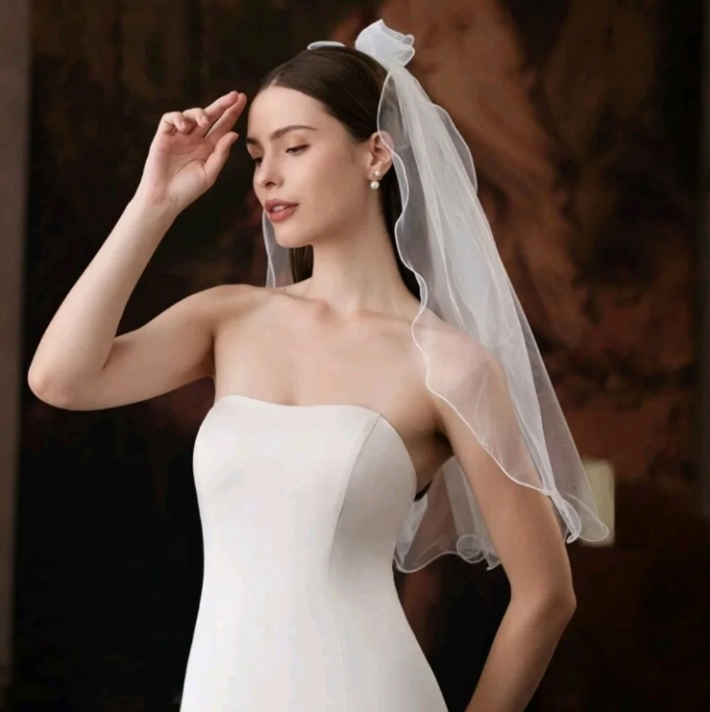 White Bridal Veil with Bow And Faux Pearls Wedding Hair Veil Clip